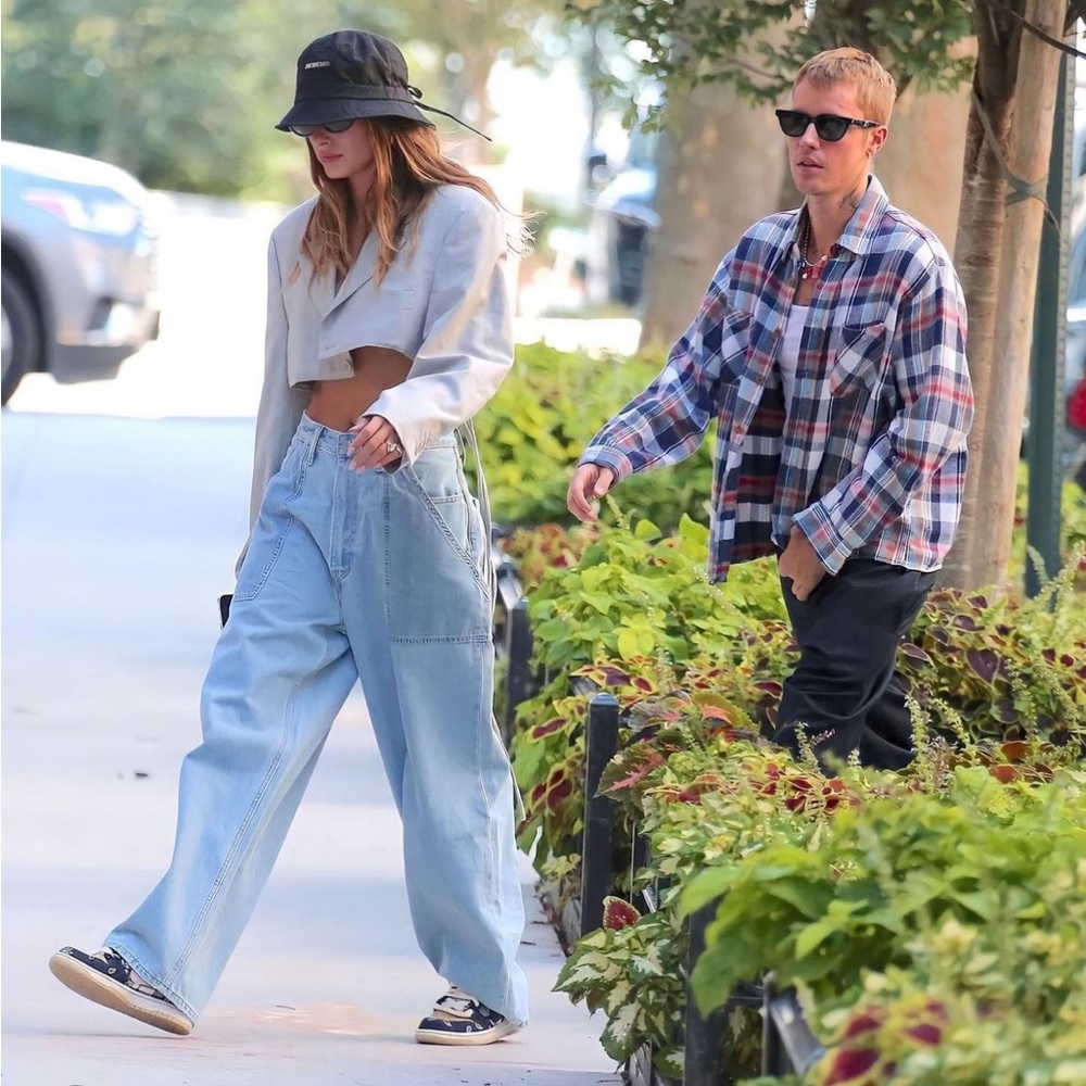 Black Jacquemus logo plaque bucket hat - Picture 12 of 16